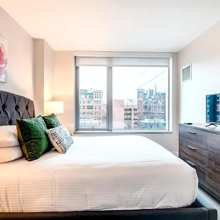 Apartment Luxury In The Heart Of Seaport Boston