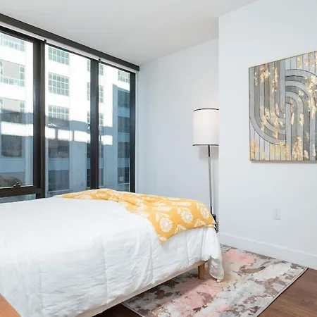 Back-bay Upscale Bos Common Downtown * Boston