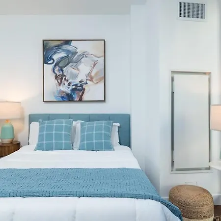 Back-bay Upscale Bos Common Downtown *