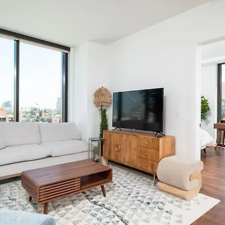 Apartment Back-bay Upscale Penthouse W Roof-top *