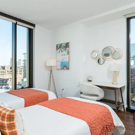 Apartment Back-bay Penthouse Downtown & Parking & Gym
