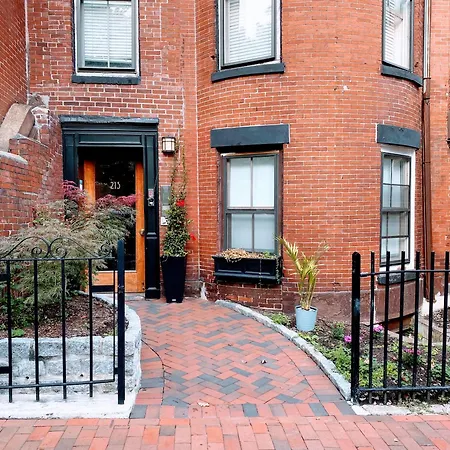 Copley House Extended Apartment *