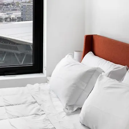 High-end 2br 2ba Unit In Seaport