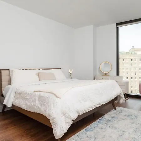 Back-bay 2br W Roof Gym Parking Apartment Boston