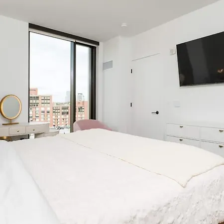 Apartment Back-bay 2br W Roof Gym Parking Boston