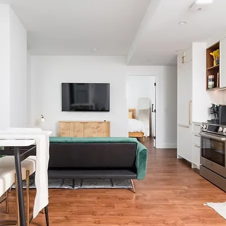 Back-bay 2br W Roof Gym Parking Apartment Boston