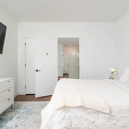 Back-bay 2br W Roof Gym Parking * Boston
