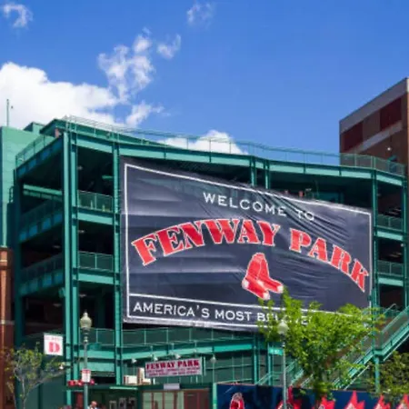 Apartment Chic 2br 2ba Retreat In The Heart Of Fenway Park Boston