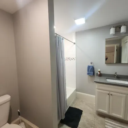 Charming 2-bedroom Minutes From From Airport, Downtown Boston, Wifi, Laundry Boston