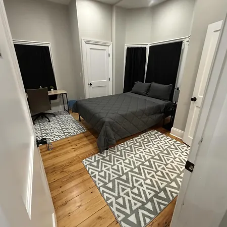 - - Near Savin Hill - Jfk-umass