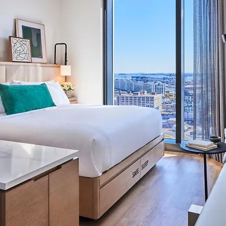 Hotel Omni At The Seaport 4*