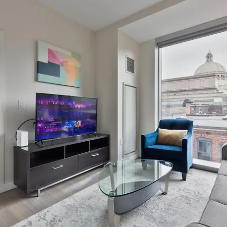 Modern Back Bay Apartment