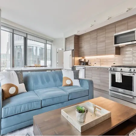 Apartment Spacious In Back Bay Boston