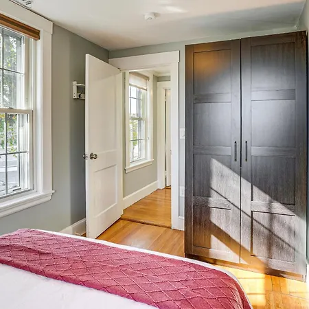 Apartment Walk To Constitution Beach: Mid-century Gem Boston