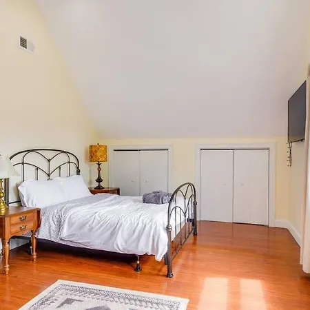Apartment Free Parking Stocked Kitchen 10 Min Boston