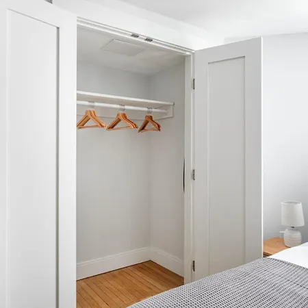 Brighton 2br W Wd By Restaurants Shops Bos-395 Apartment *