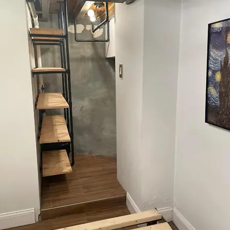 Great One-bedroom In Apartment *