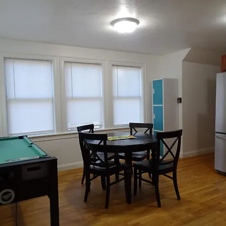 Apartment 39 Woodford Street Ma *
