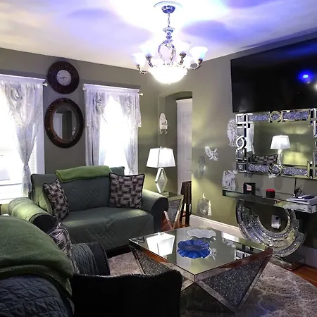 Comfortable 4 Bd Close To Everything Boston