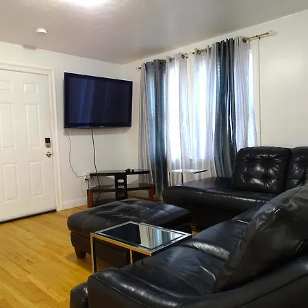 Apartment 39 Woodford Street Ma