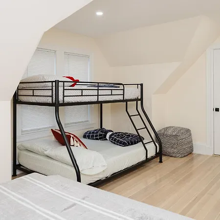 76-2 5br Cozy In Apartment Boston