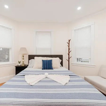 Apartment 76-2 5br Cozy In Boston