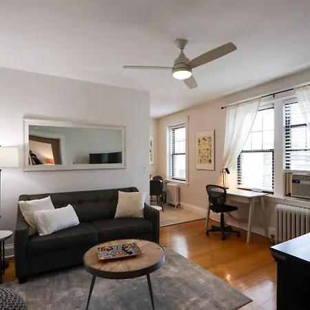 Apartment Centrally Located, 1bed Unit *