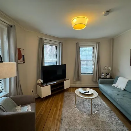 Cozy 1 Bed Near Medical Apartment *