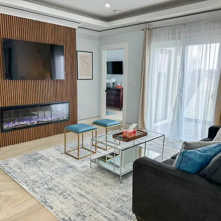 3br Gem Skyline Views, Laundry & Air *