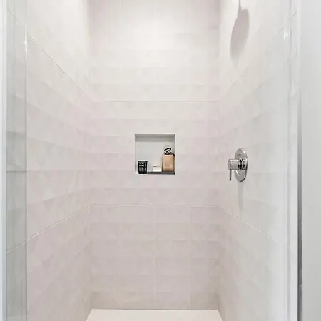 South End Luxury 2 Bedroom Boston