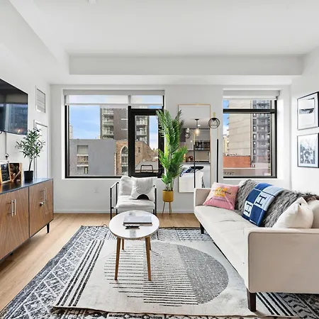 South End Luxury 2 Bedroom *
