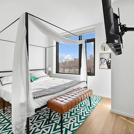 South End Luxury 2 Bedroom *