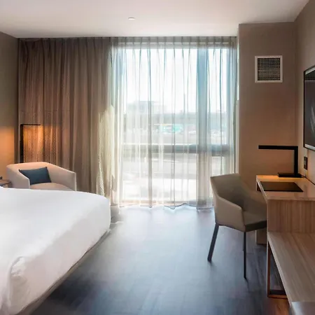 Hotel Ac By Marriott Downtown 4*