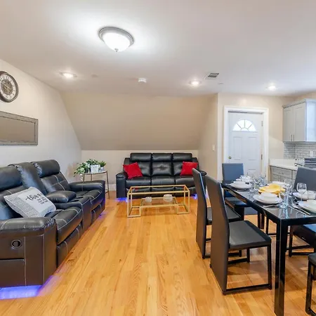 Comfortable 4Br Boston Home W Bathtub, Free Parking - Near Red Line & Zoo 2333 *
