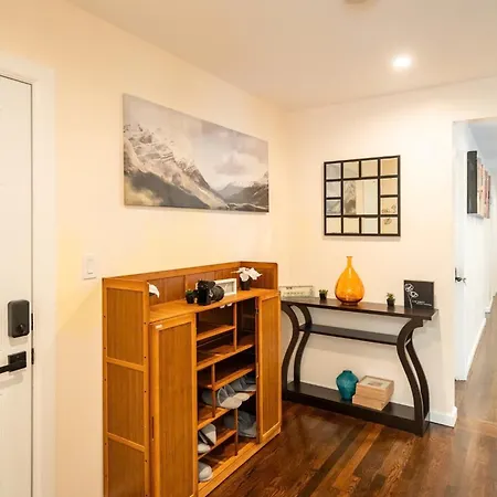 Stylish 4br Pet-friendly Near Savin Hill, I-93 & Red Line 30-1 *