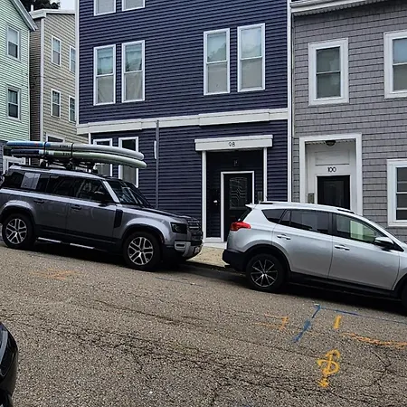 Apartment Ultra Convenient Luxury In South With Private Parking Garage