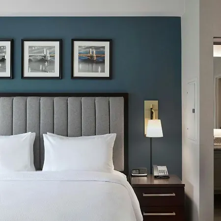 Hotel By Marriott Back Bay/fenway 3*