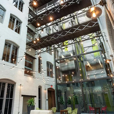 By Marriott Downtown Seaport