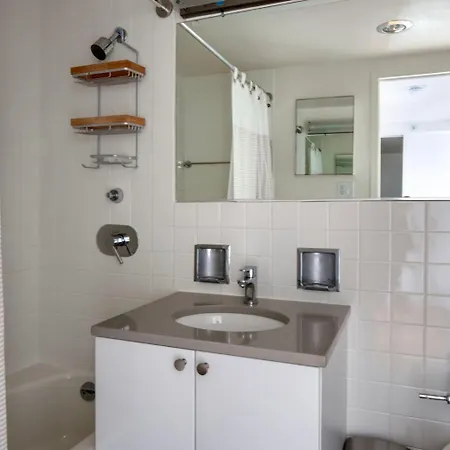 Back Bay 1br W Gym Nr Copley T Bos-875 Apartment