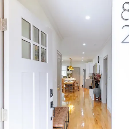 Modern 3br & 3ba - Patio, Bathtub, Walk To Red Line 82 * Boston