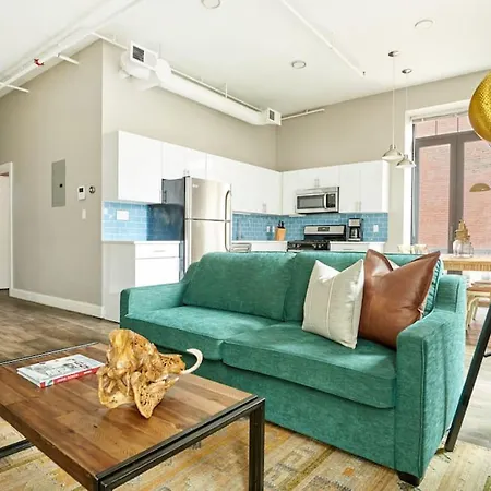 Keyless Monthly Discounts Fully Furnished 4br 2ba Loft *