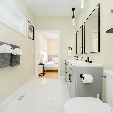 Apartment 4br World Cup Base - Cozy & Modern - Near Franklin Park 60-1 *