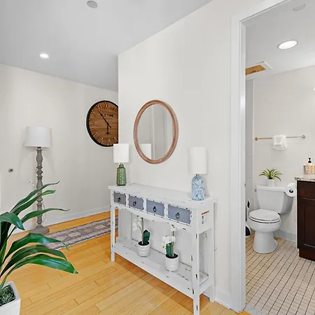 Furnished In Downtown Apartment *