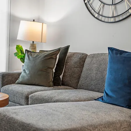 Luxury Furnished Near Logan Airport