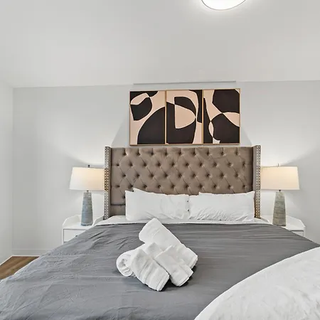 Apartment Furnished Luxury Next To Harvard Stadium *