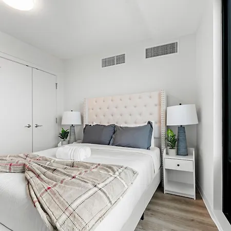 Apartment Furnished Luxury Next To Harvard Stadium *