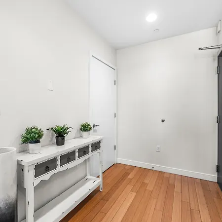 Apartment Beautiful 2br In Southend *