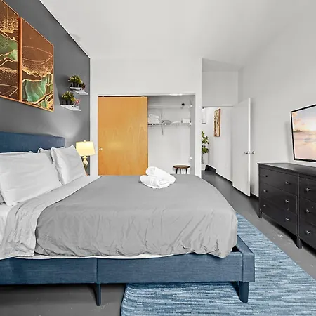 Furnished Loft Style In Southend *