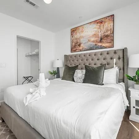 Luxury Furnished Near Logan Airport * Boston