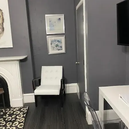 Premier Bay Village Aparthotel Boston